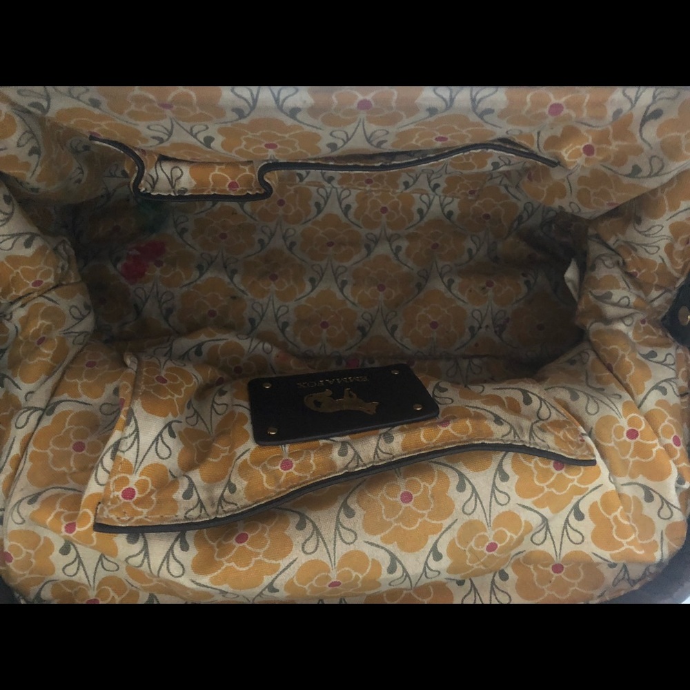 EMMA FOX faux brown leather purse. Three inside pockets. HOST PICK - Picture 9 of 11